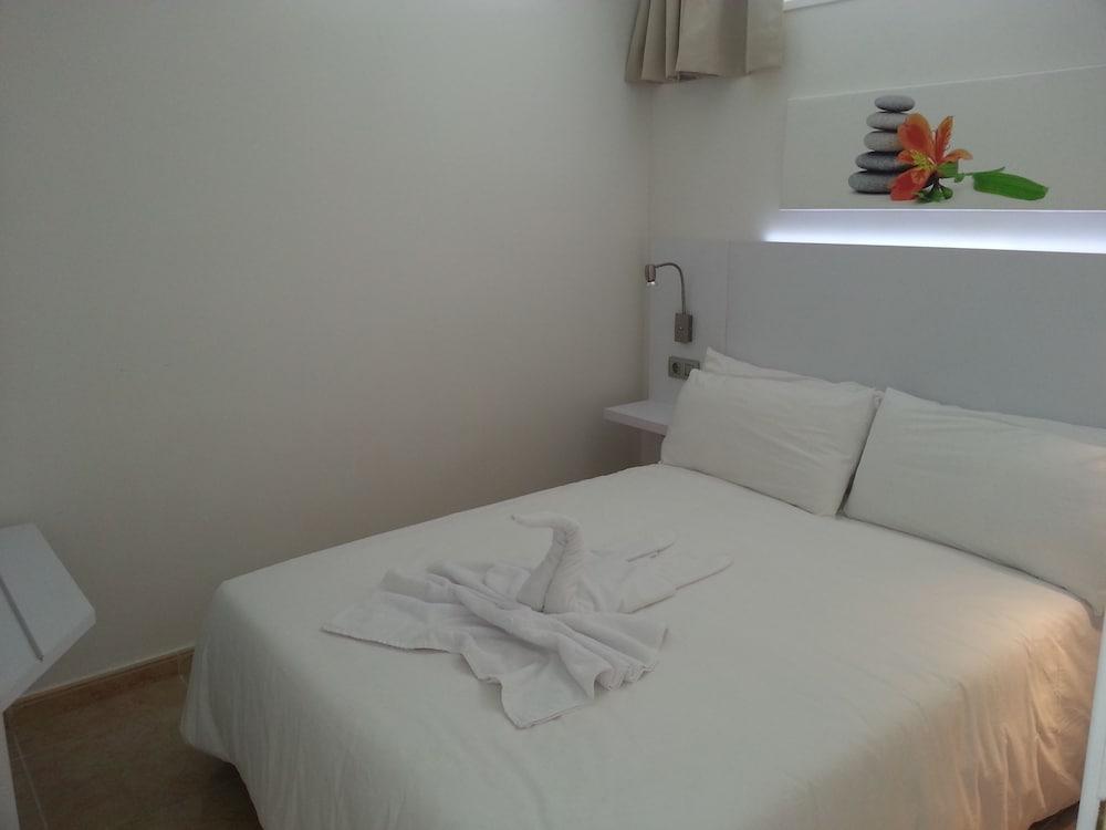 Hotel Eo Rosas 3*